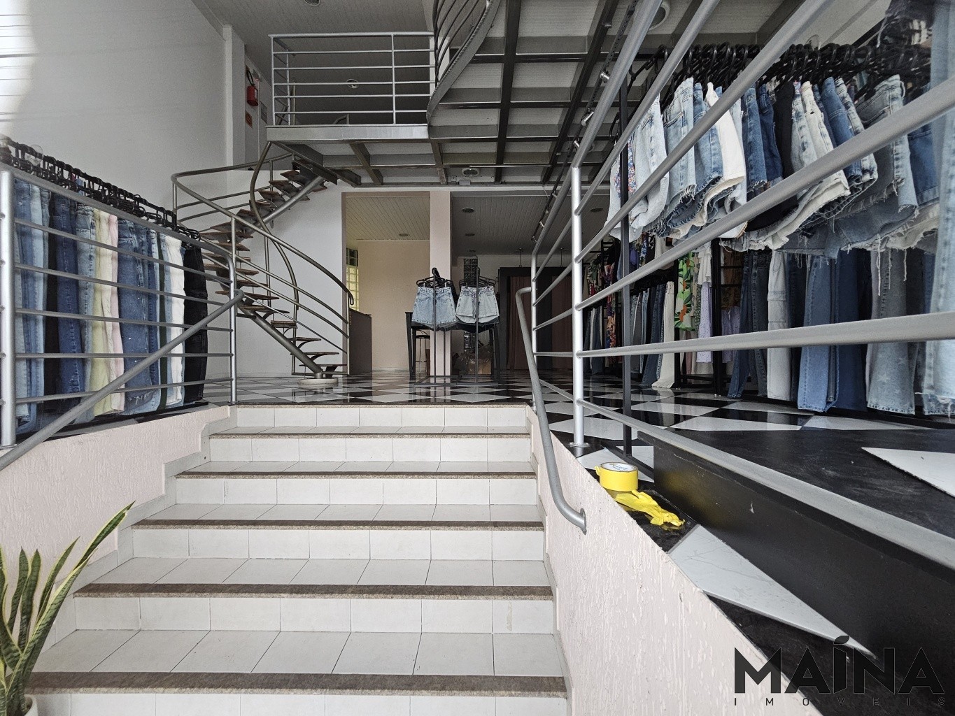 Sala Comercial de 433m² no bairro Victor Konder, em Blumenau | Eu Corretor