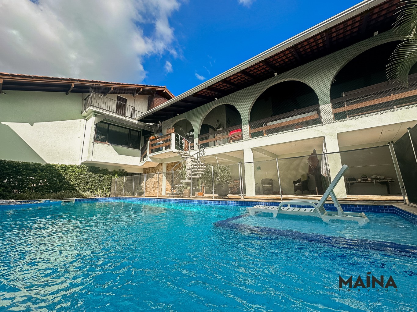 Casa de 5 quartos, 455m² no bairro Água Verde, em Blumenau | Eu Corretor