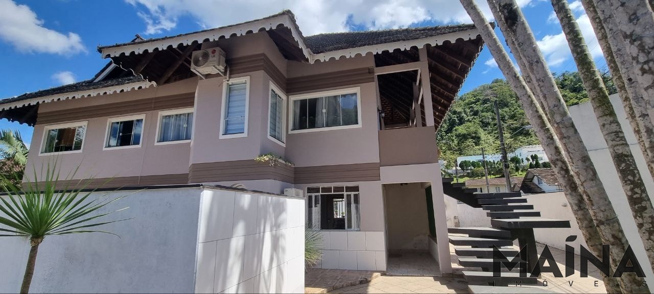 Casa de 4 quartos, 390m² no bairro Ribeirão Fresco, em Blumenau | Eu Corretor