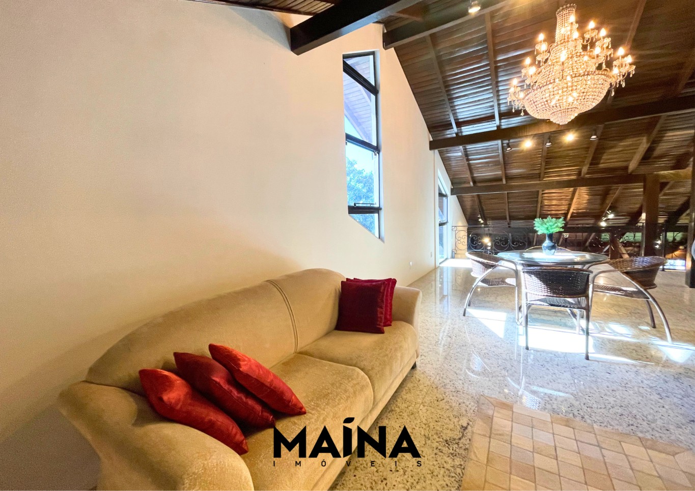 Casa de 4 quartos, 416m² no bairro Velha, em Blumenau | Eu Corretor