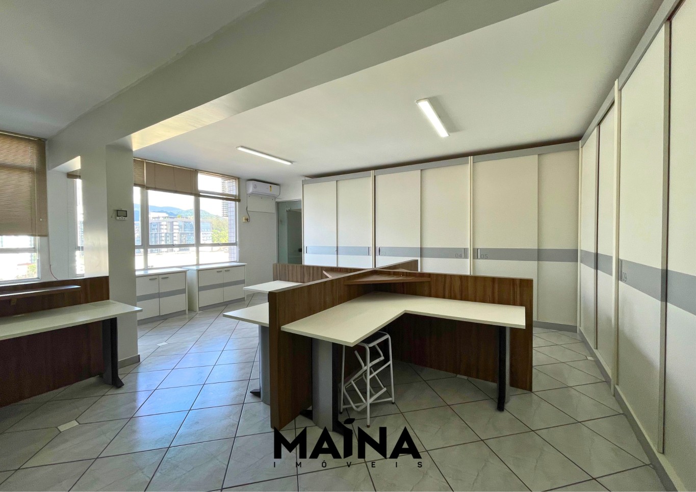 Sala Comercial de 232m² no bairro Centro, em Blumenau | Eu Corretor
