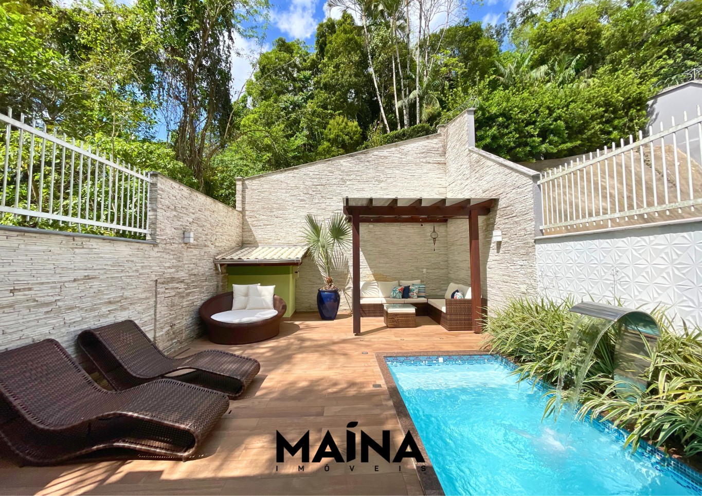 Casa de 3 quartos, 219m² no bairro Velha, em Blumenau | Eu Corretor