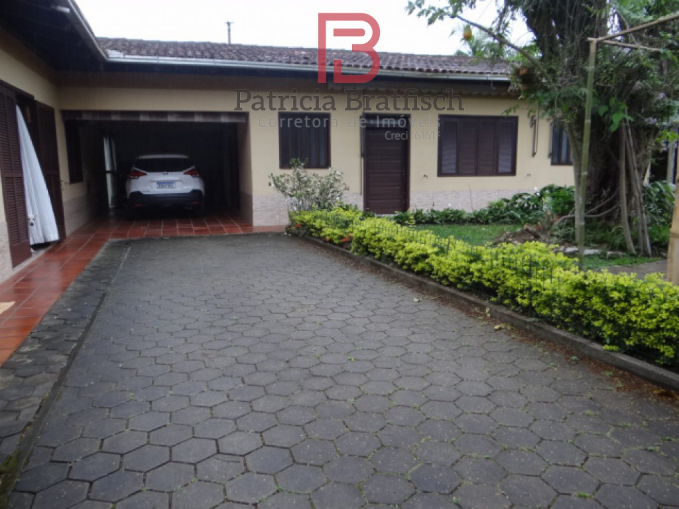 Casa lateral