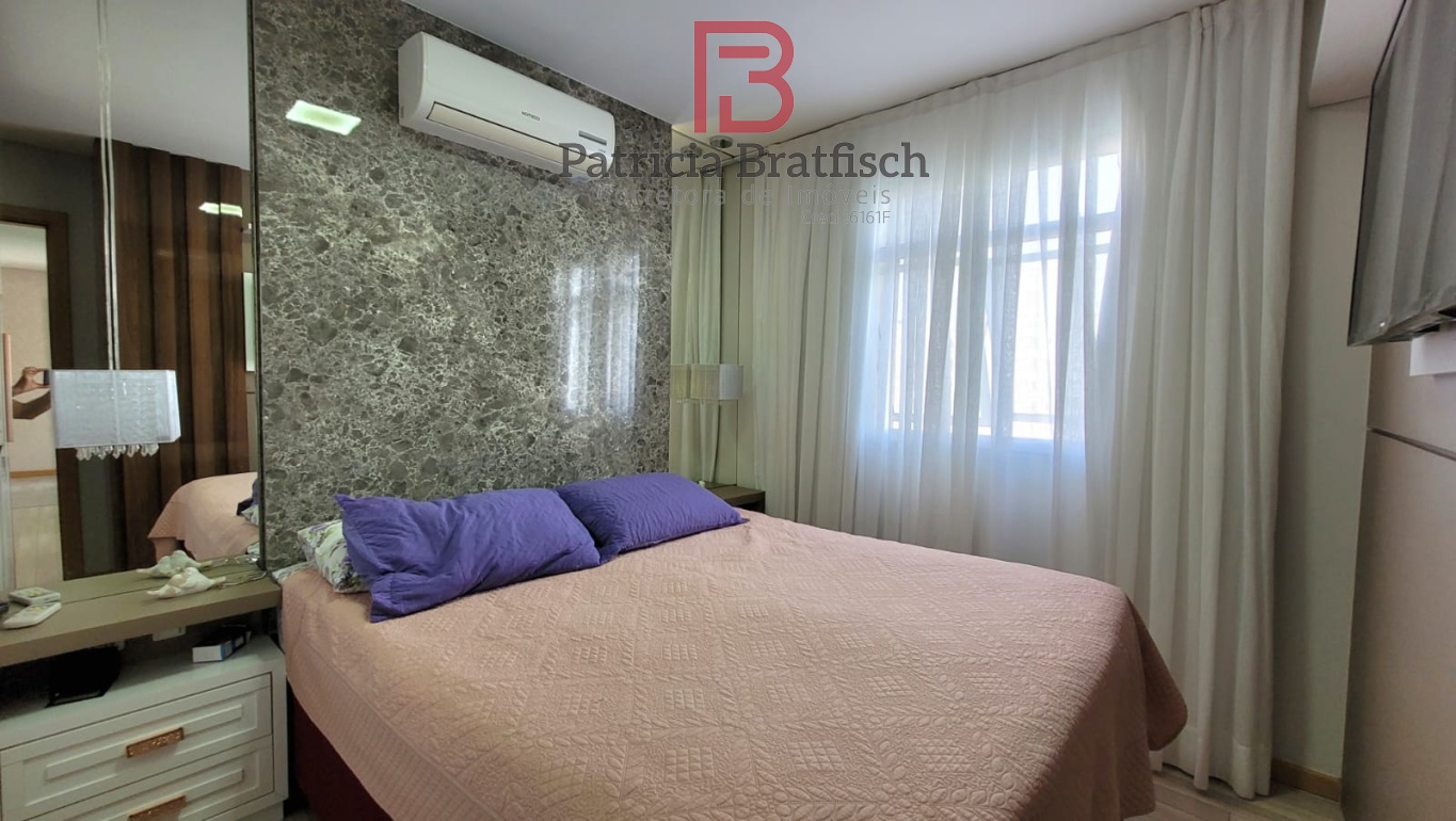 Quarto casal