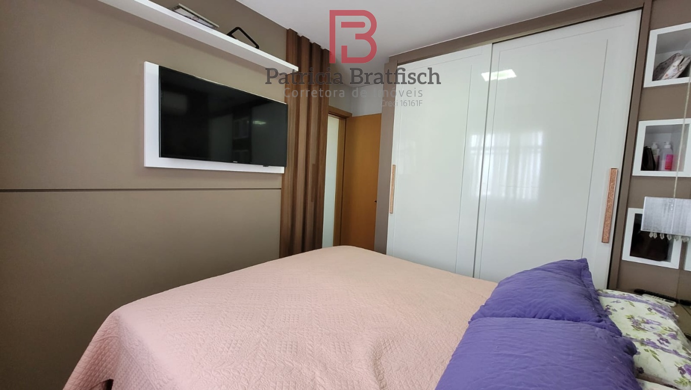 Quarto casal