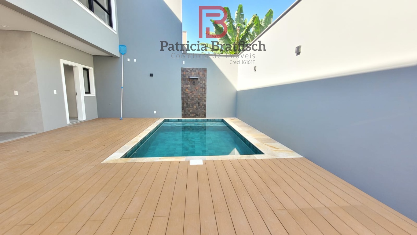 Área piscina