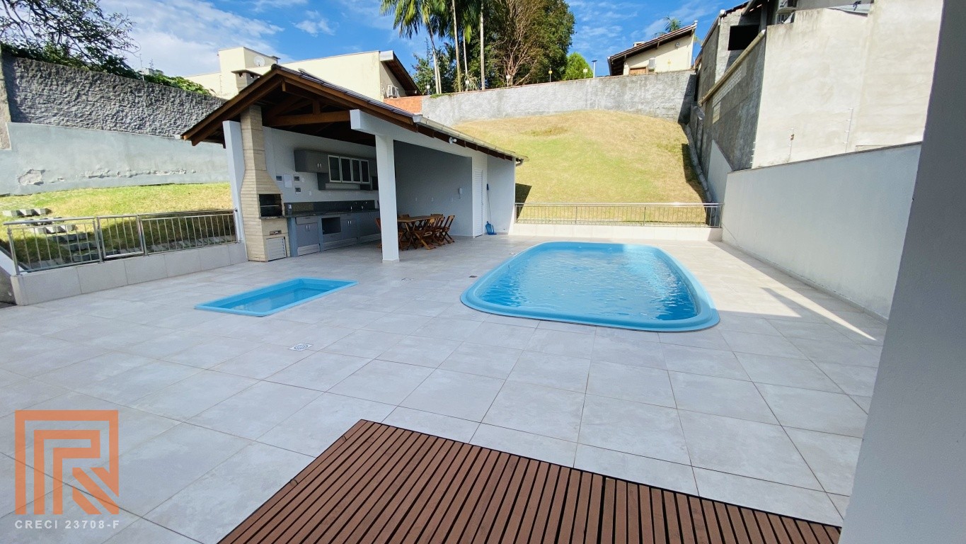 Casa de Condomínio de 2 quartos, 144m² no bairro Água Verde, em Blumenau | Eu Corretor