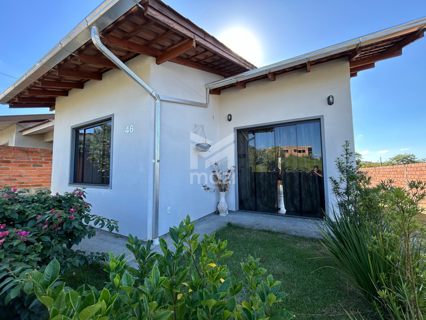 Casa com 03 dormitórios sendo 01 suíte l Joao Paulo ll - foto 1