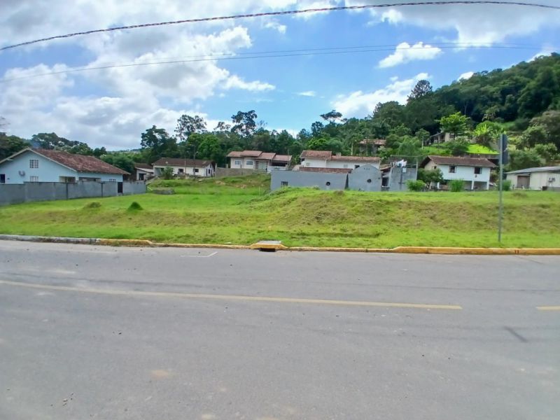 Terrenos com 363,72m no Bairro Estrada das Areias. - foto 1