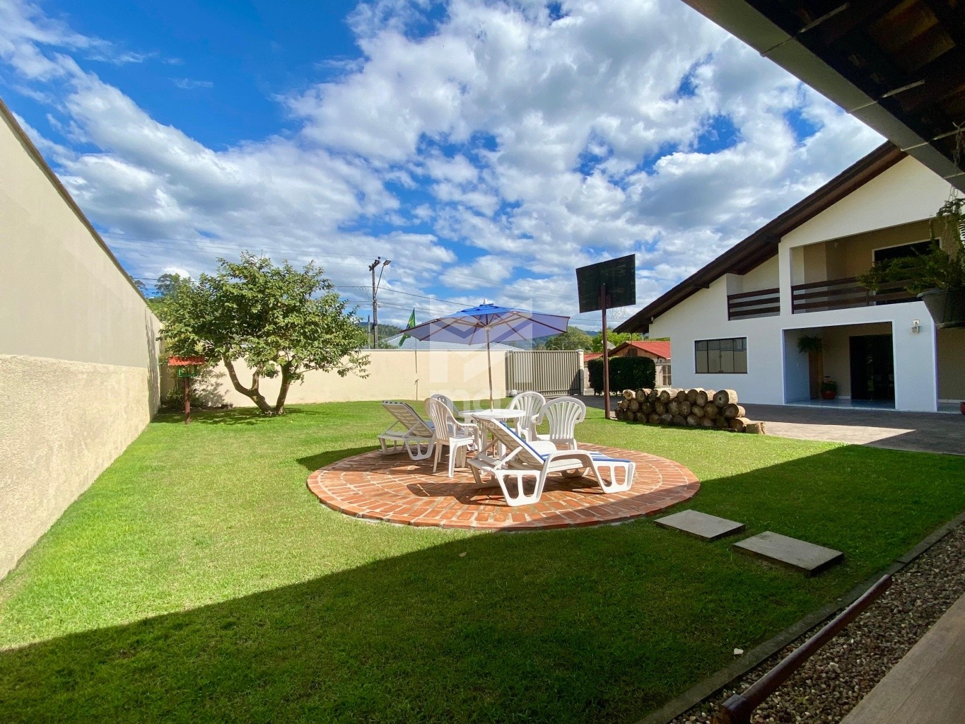 Casa à venda no Bairro dos Estados - foto 1