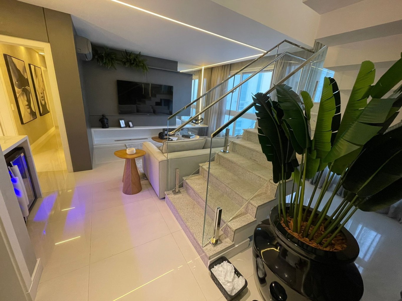 Cobertura Duplex em Balneário Camboriú - 3 suites - 4 vagas de garagem, 240,92mt - COD: 980 R$: 7.900.000,00 — foto 2