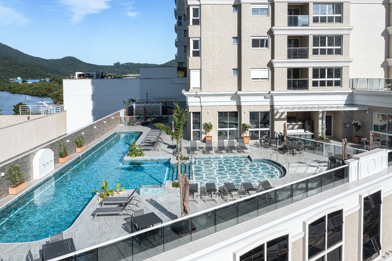 Cobertura Duplex em Balneário Camboriú - 3 suites - 4 vagas de garagem, 240,92mt - COD: 980 R$: 7.900.000,00 - foto 1