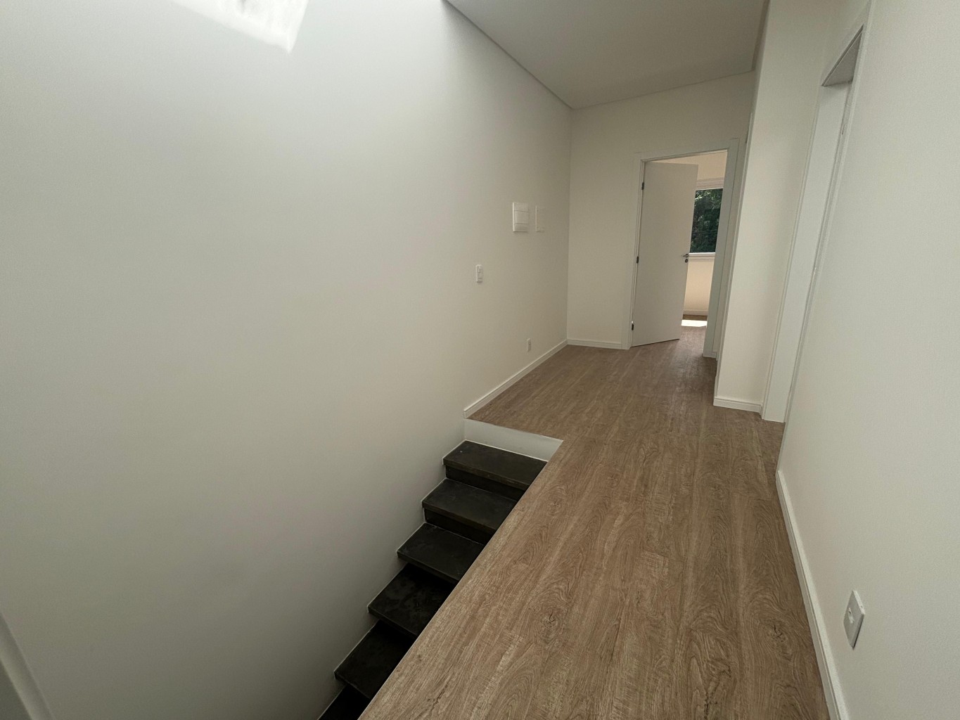 Casa estilo Européia, em rua sem saida, com 3 dormitórios sendo 1 suite, R$: 750.000,00 COD:996 — foto 6