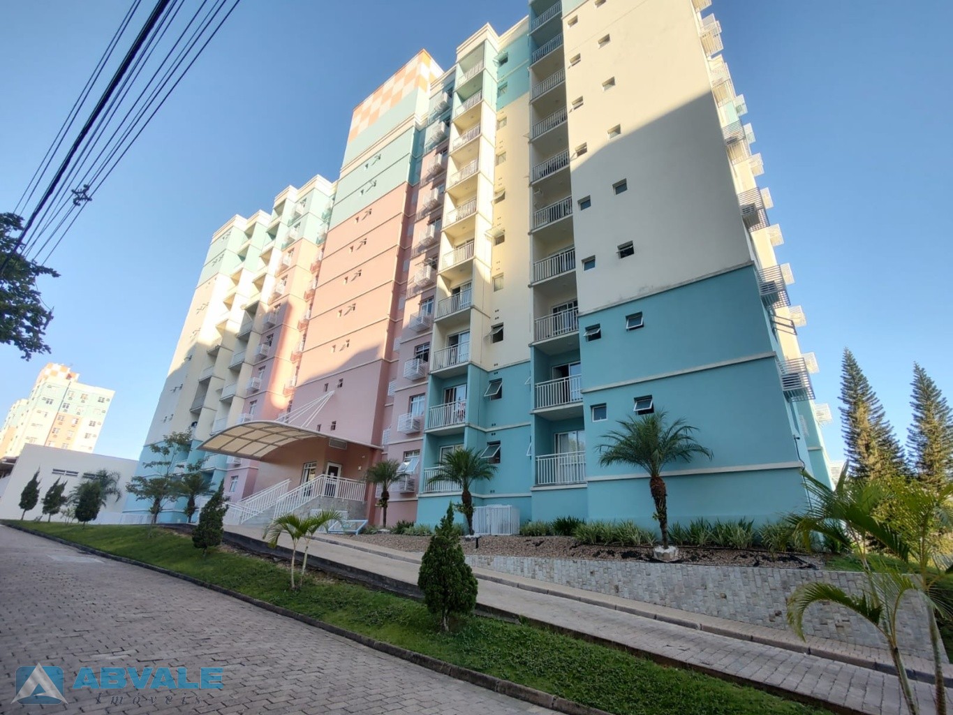 Apartamento de 2 Quartos no Residencial Bosque Cristalli - Itoupava Central. Condomínio Clube com Lazer Completo, Segurança, Vaga Coberta e Pintura Nova. Pronto para Morar! - foto 1