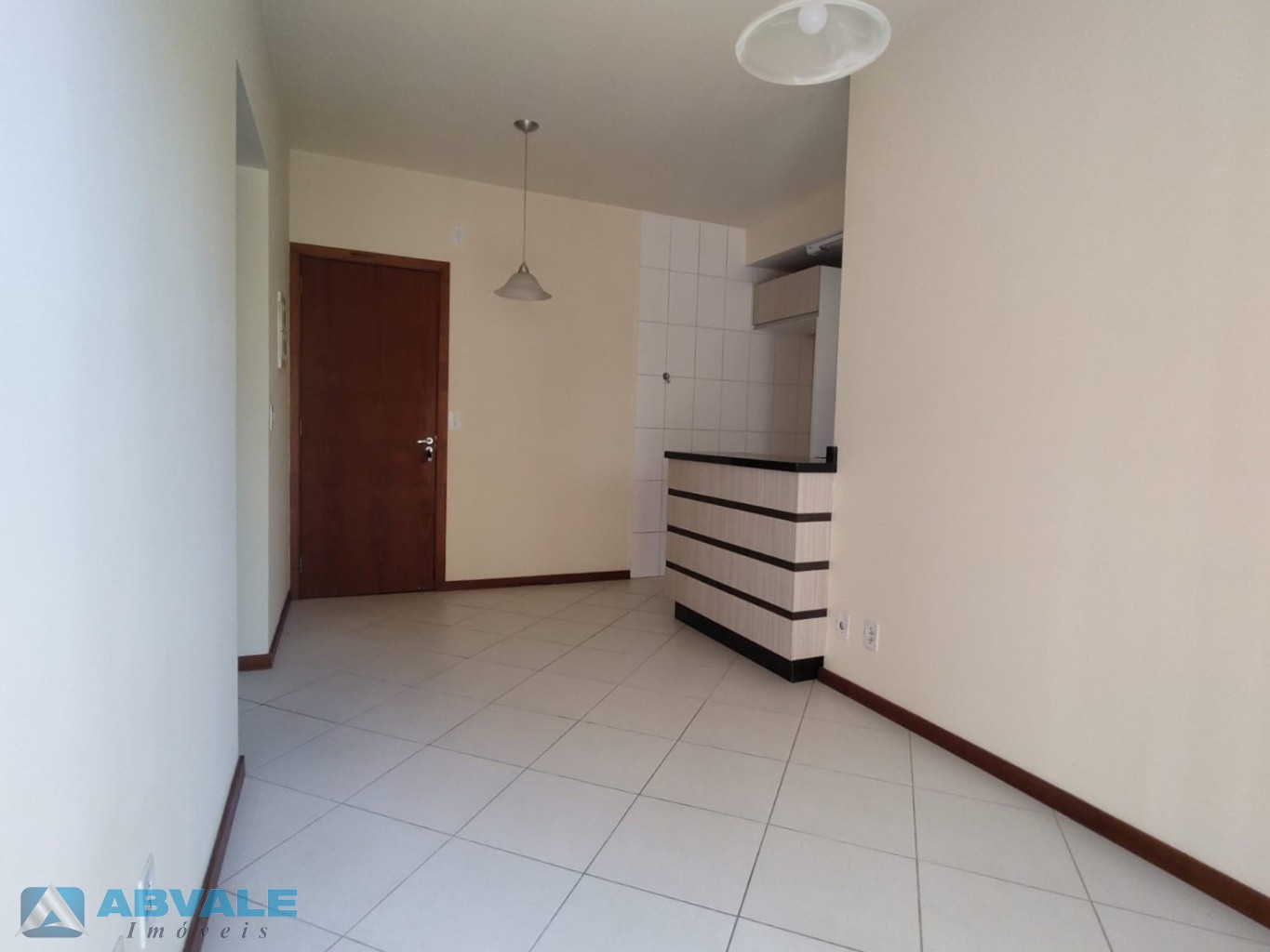 Apartamento de 2 Quartos no Residencial Bosque Cristalli - Itoupava Central. Condomínio Clube com Lazer Completo, Segurança, Vaga Coberta e Pintura Nova. Pronto para Morar! — foto 3