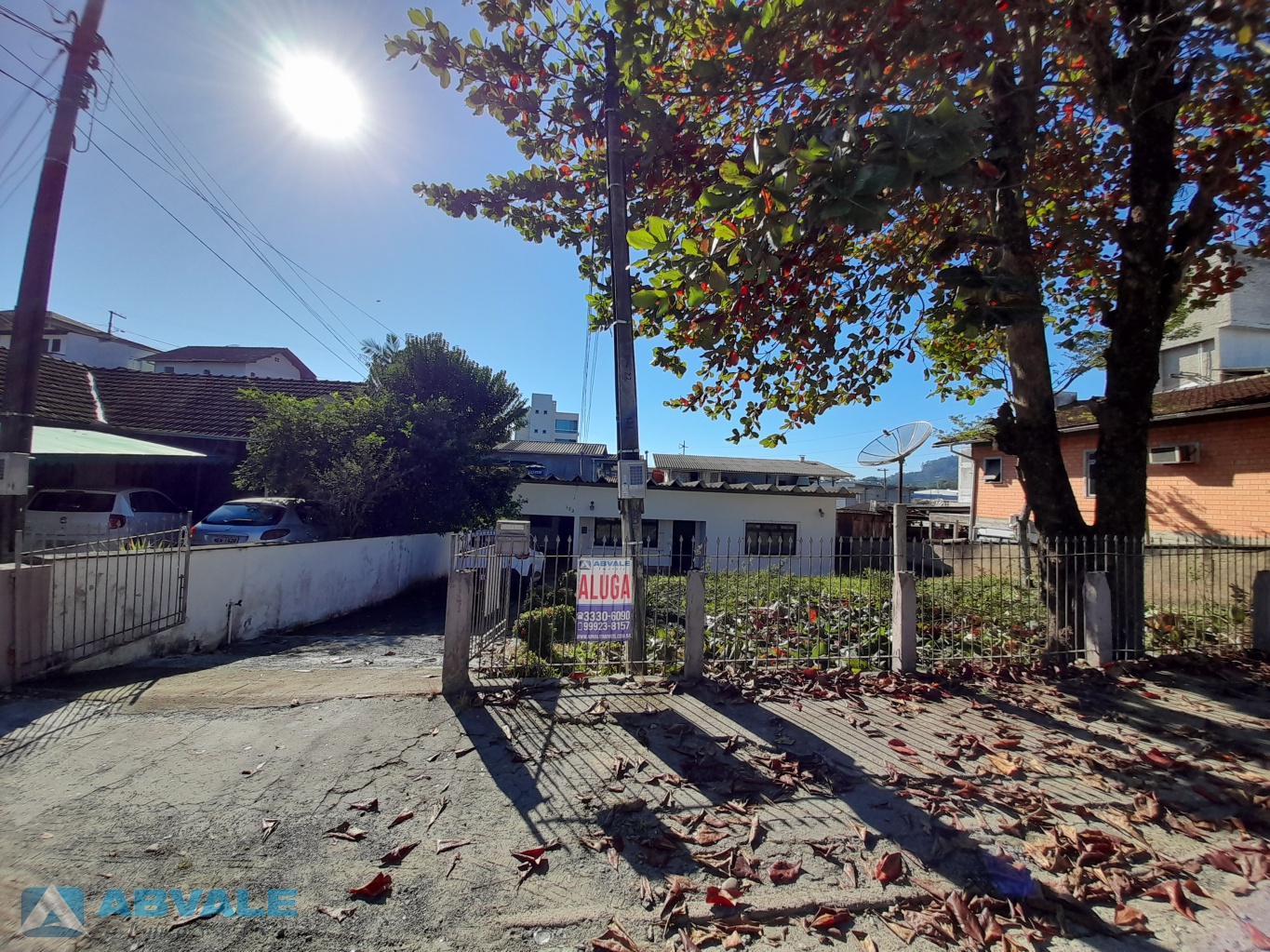 CASA C/ 3 DORMITÓRIOS NO BAIRRO VELHA CENTRAL - IMEDIAÇÕES OMINO HERING — foto 6