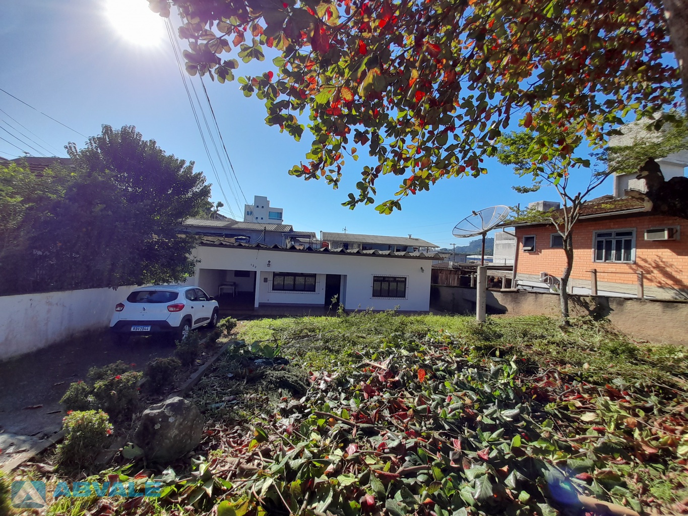 CASA C/ 3 DORMITÓRIOS NO BAIRRO VELHA CENTRAL - IMEDIAÇÕES OMINO HERING — foto 5