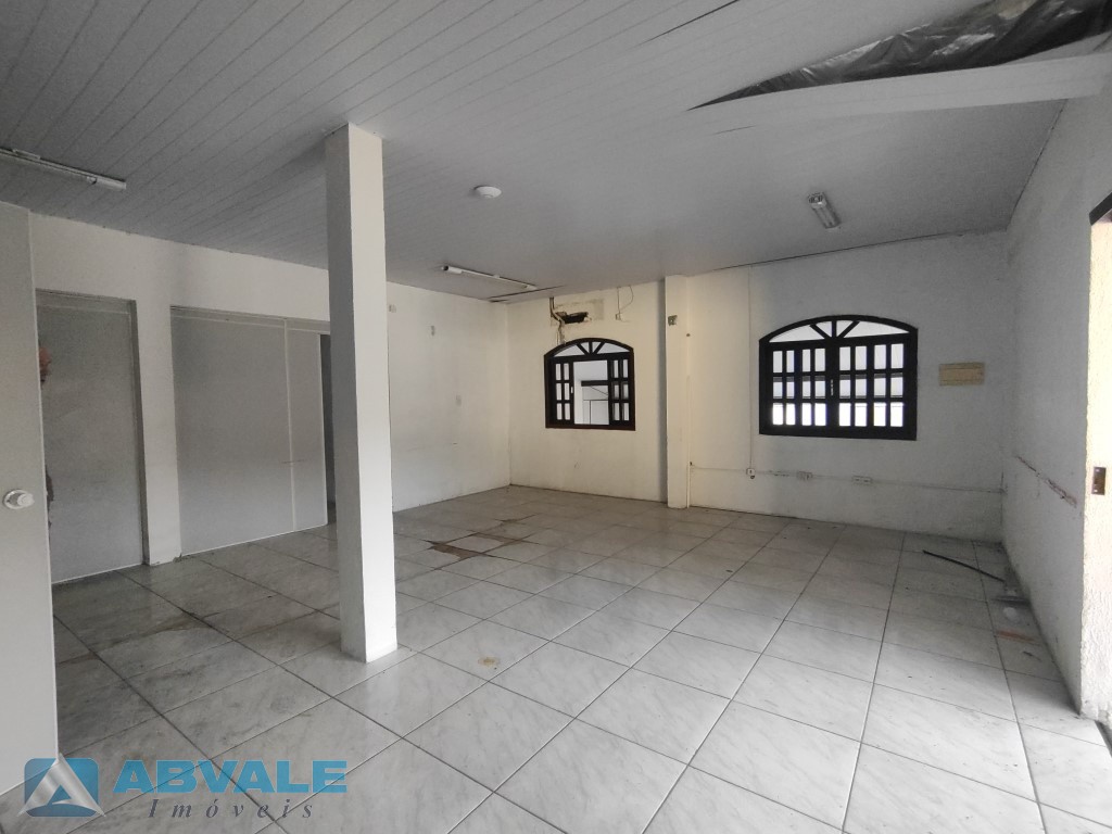 Aproximadamente 3.936m, terreno com opção de escritório para locação na Rua General Osório - Blumenau/SC — foto 7