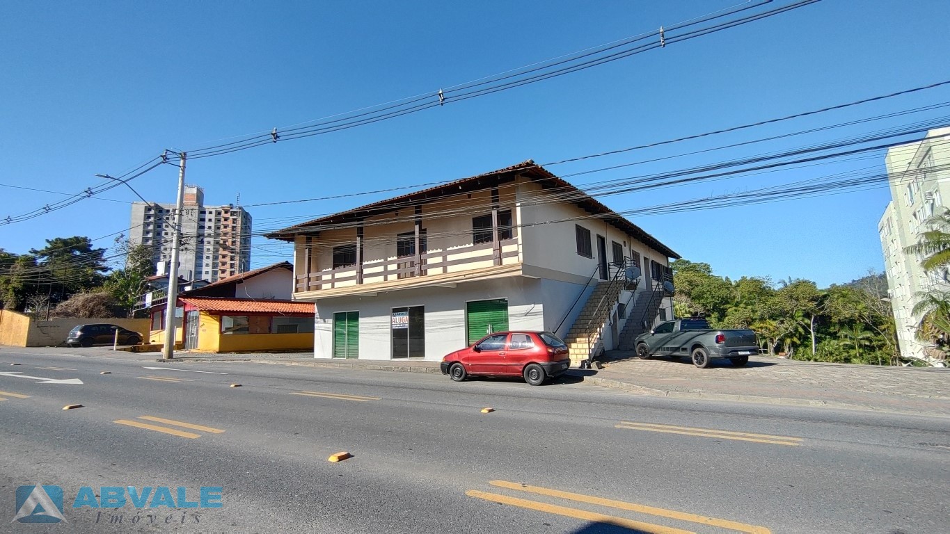 Aproximadamente 120m, tem esse amplo apartamento para locação na Rua General Osório - Blumenau/SC — foto 3