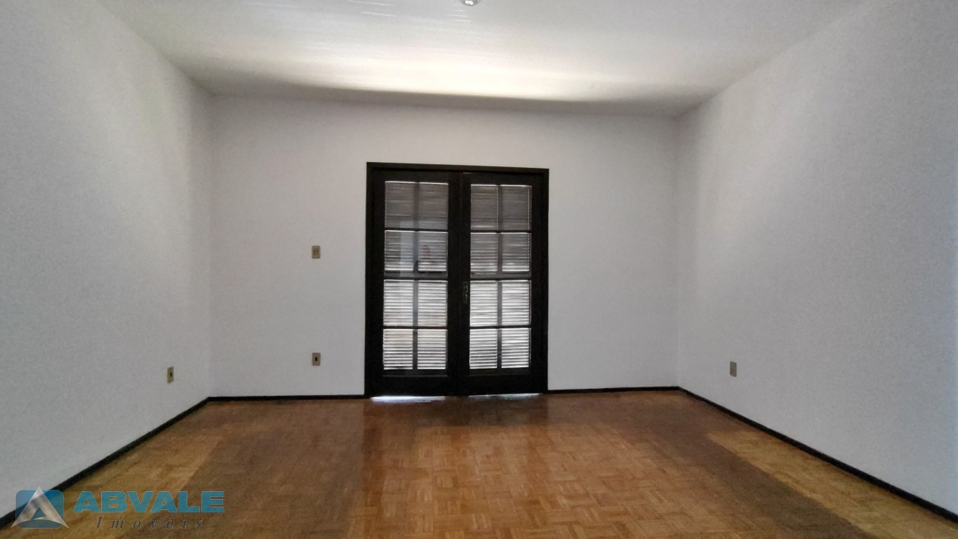 Aproximadamente 120m, tem esse amplo apartamento para locação na Rua General Osório - Blumenau/SC — foto 7