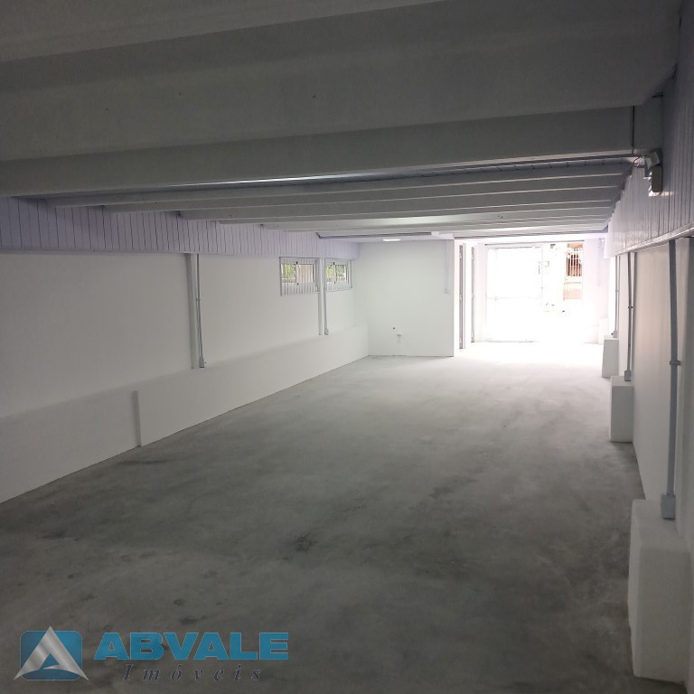 SALA TERRÉA - PAVIMENTO SUB SOLO no BAIRRO GARCIA, com 2 Banheiros. Localização estratégica próximo à Cooper, Farmácia Panvel e Colégio Santos Dumont. Agende sua visita — foto 5