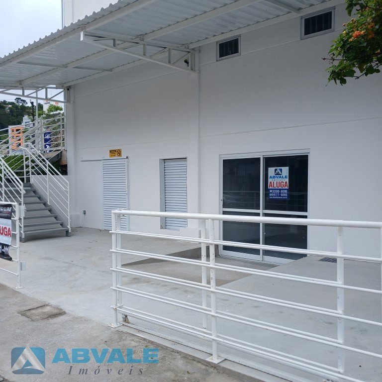 SALA TERRÉA - PAVIMENTO SUB SOLO no BAIRRO GARCIA, com 2 Banheiros. Localização estratégica próximo à Cooper, Farmácia Panvel e Colégio Santos Dumont. Agende sua visita — foto 3