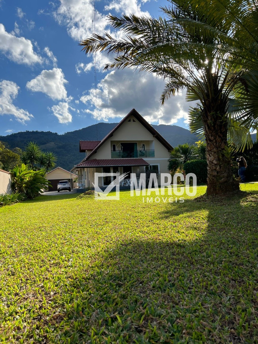 Seu refúgio na Rota do Enxaimel - Viva o encanto de Pomerode com conforto e exclusividade - foto 1