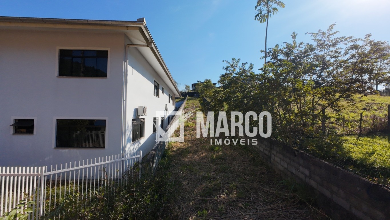 Terreno no Centro com Construção 70% Concluida — foto 4