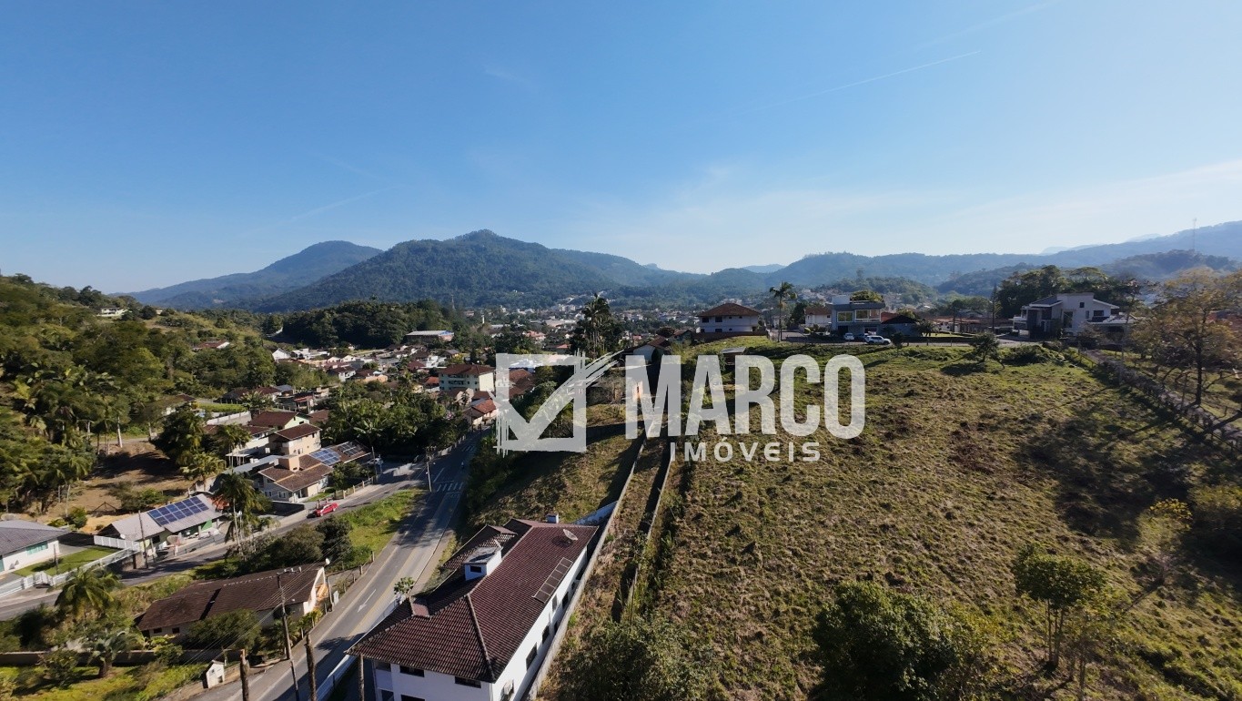 Terreno no Centro com Construção 70% Concluida — foto 6