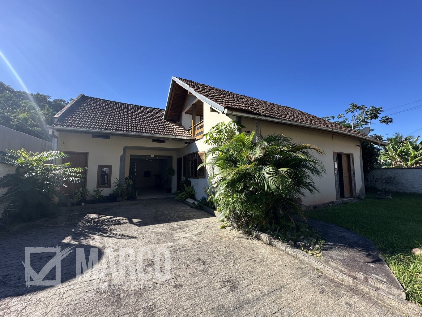 Casa com Suíte, Banheira e Espaço Superior - 270m a 3 Minutos do Centro de Pomerode — foto 4