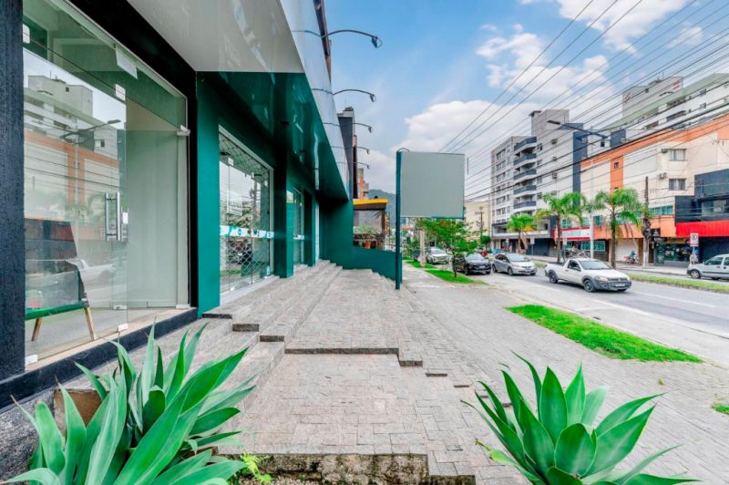 Sala Comercial de 970m² no bairro Itoupava Seca, em Blumenau | Eu Corretor
