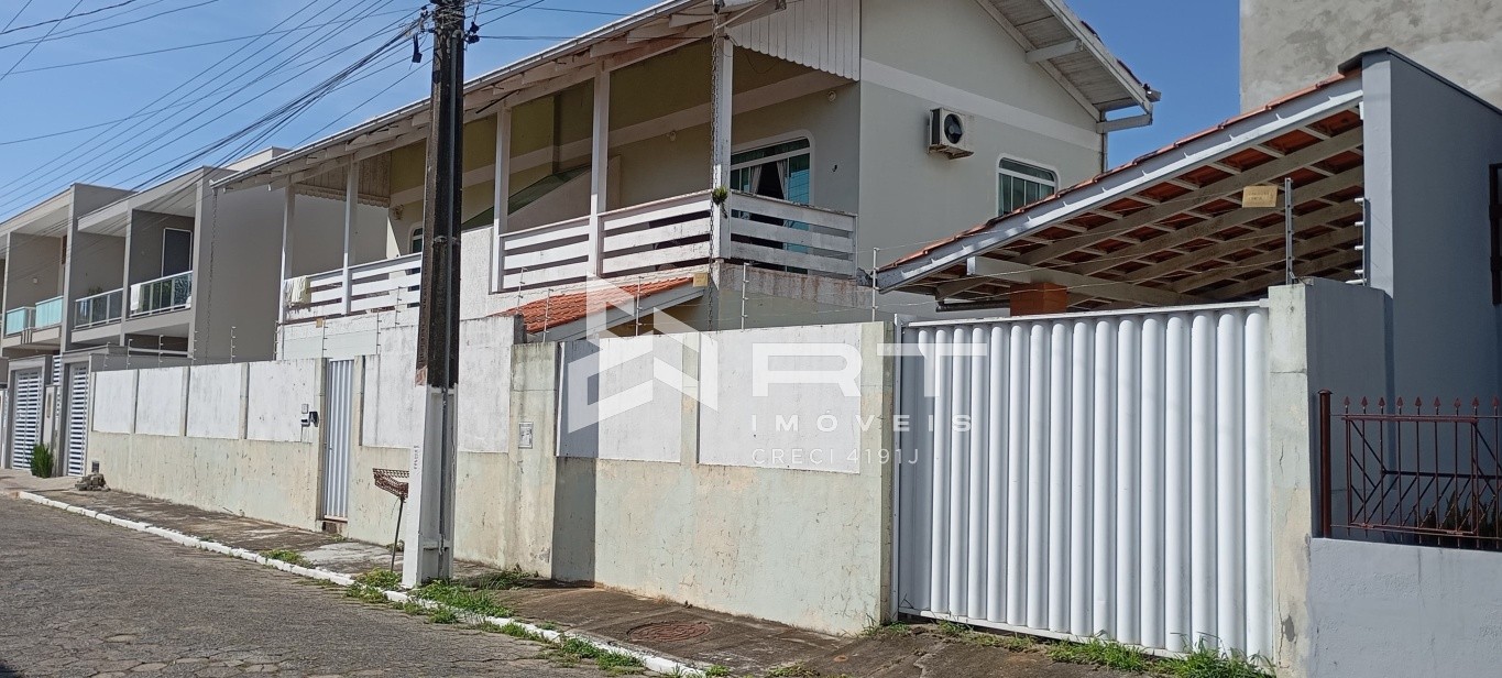 Casa de 3 quartos, 400m² no bairro Centro, em Balneário Piçarras | Eu Corretor