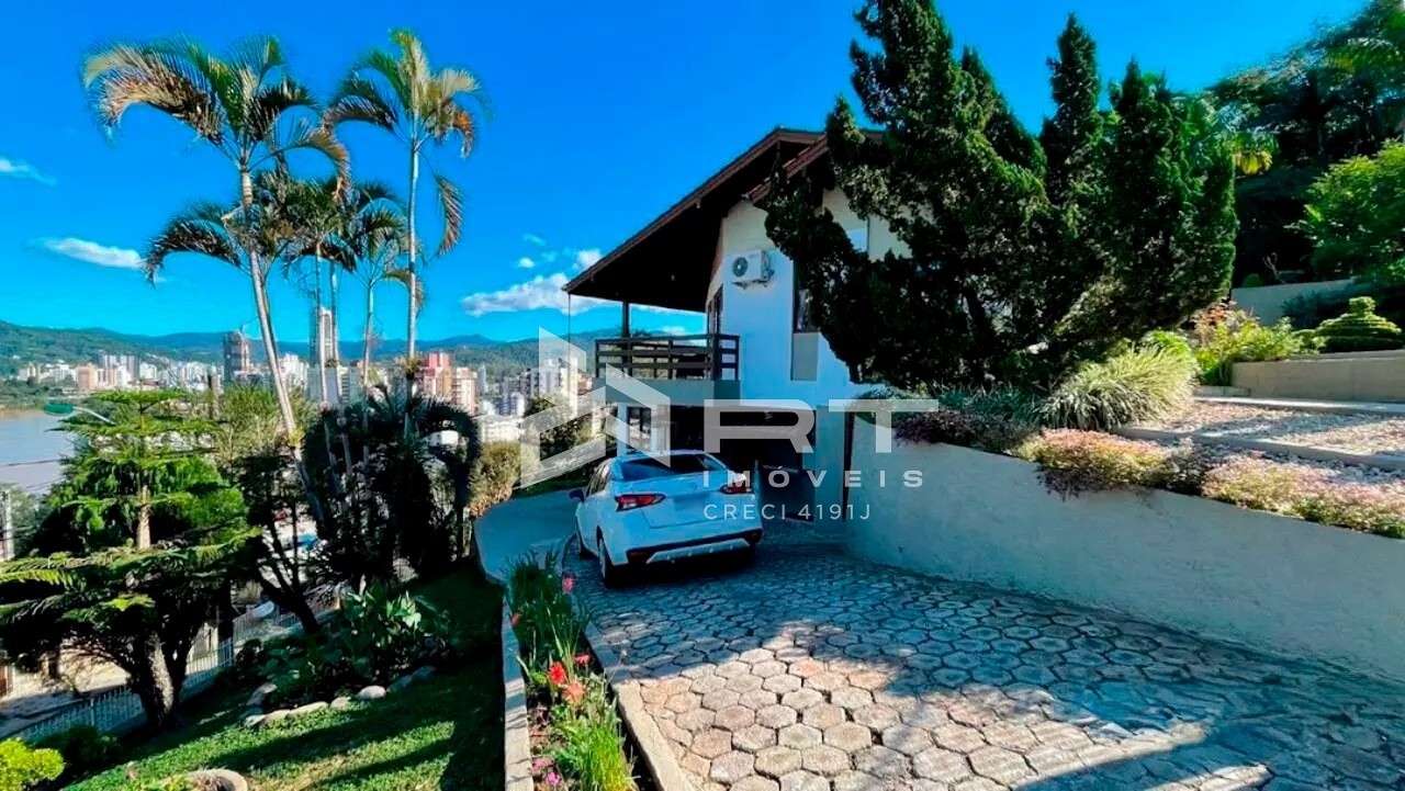 Casa de 4 quartos, 210m² no bairro Ponta Aguda, em Blumenau | Eu Corretor