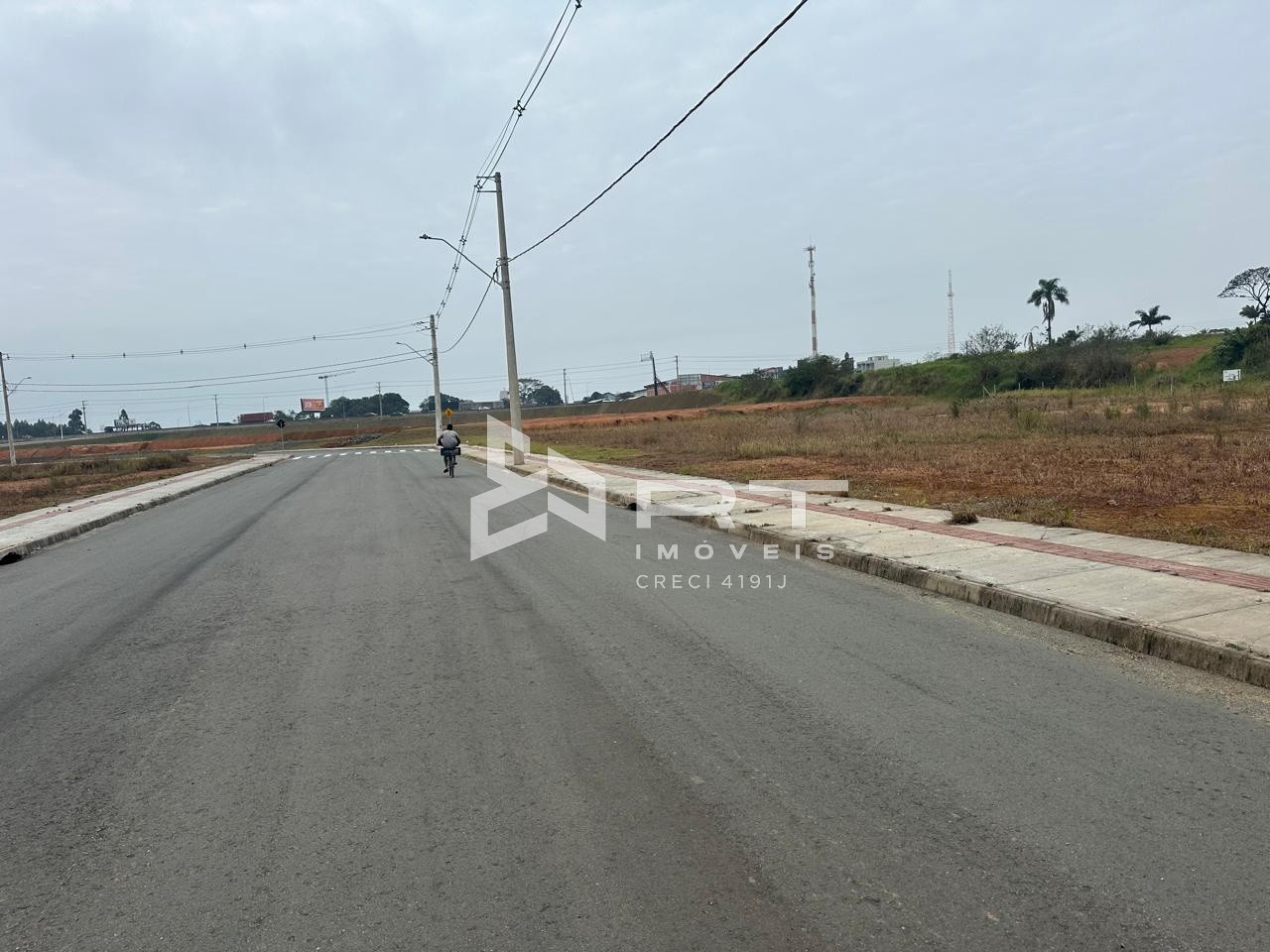 Lote/Terreno no bairro Balneário Piçarras, em Balneário Piçarras | Eu Corretor