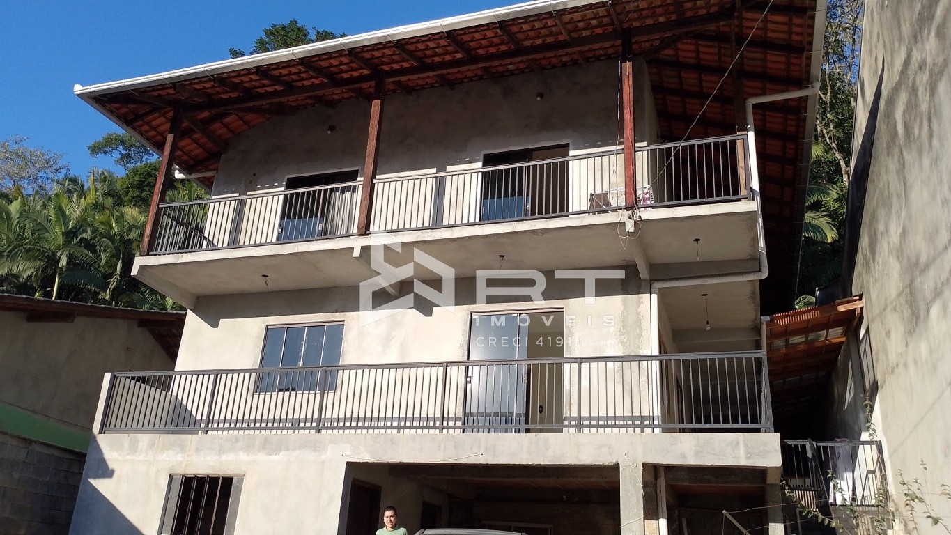 Casa de Condomínio de 6 quartos, no bairro Badenfurt, em Blumenau | Eu Corretor