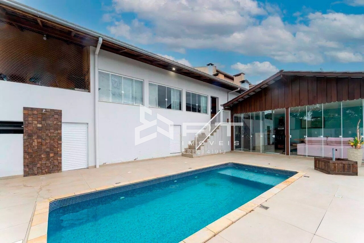 Casa de 3 quartos, 231m² no bairro Velha Central, em Blumenau | Eu Corretor