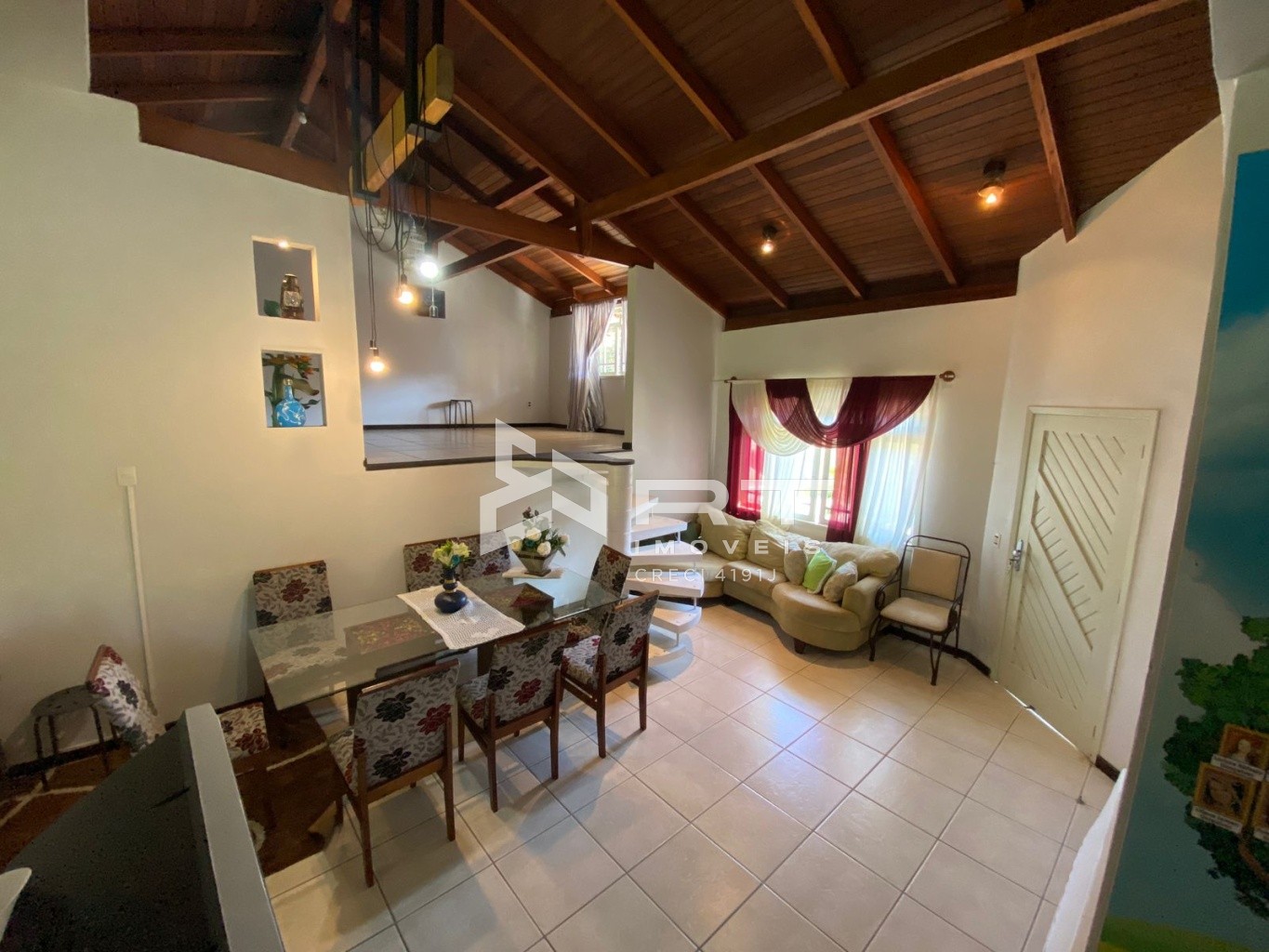 Casa de 5 quartos, 236m² no bairro Velha, em Blumenau | Eu Corretor
