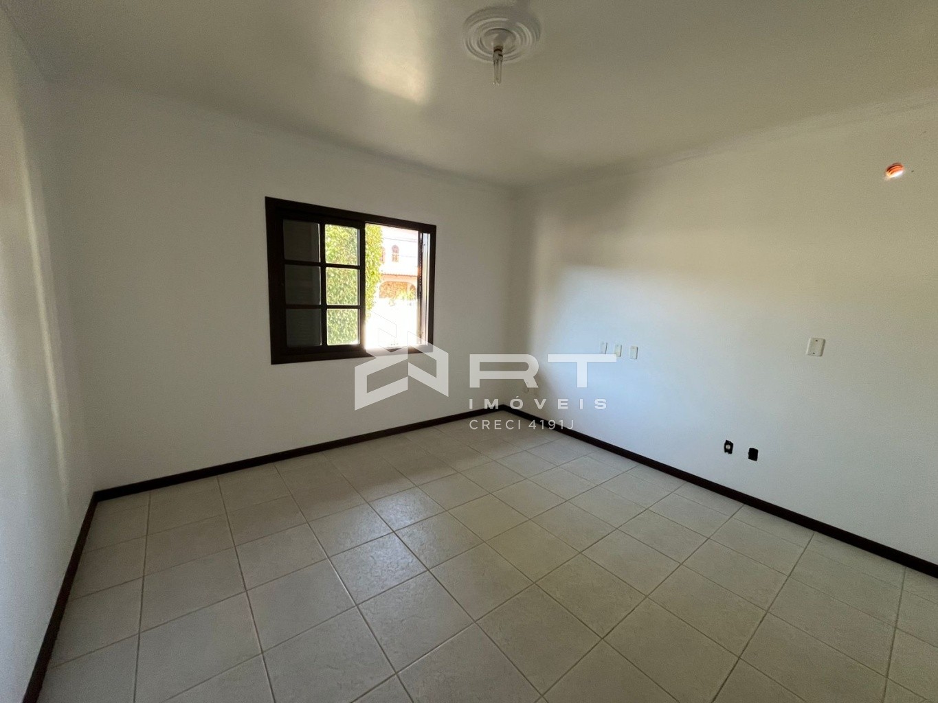 Casa de 4 quartos, 212m² no bairro Velha, em Blumenau | Eu Corretor