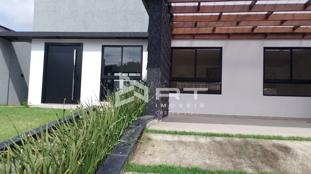 Casa de 3 quartos, 214m² no bairro Água Verde, em Blumenau | Eu Corretor