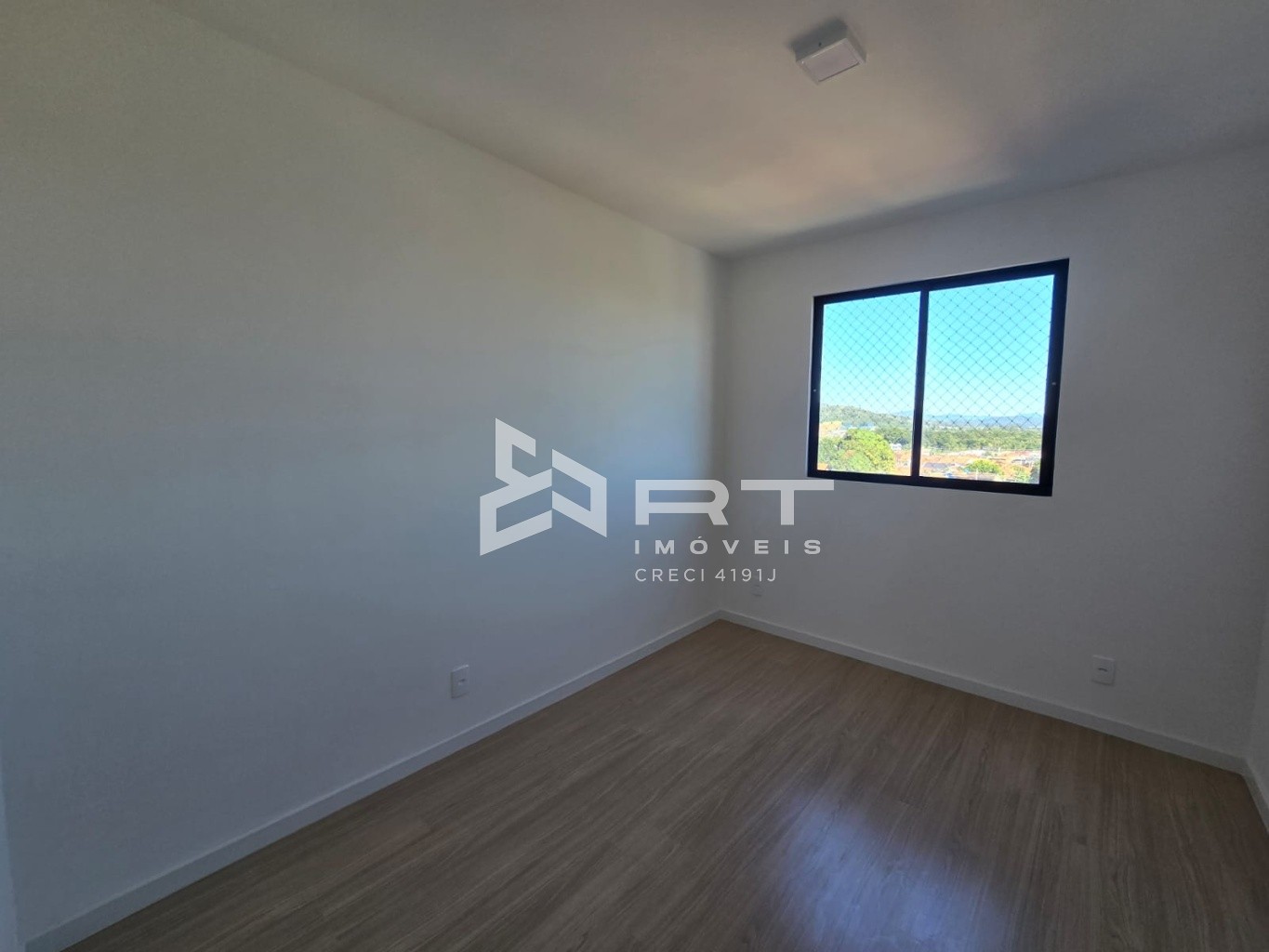 Apartamento de 2 quartos, 71m² no bairro Armação de Itapocoroi, em Penha | Eu Corretor