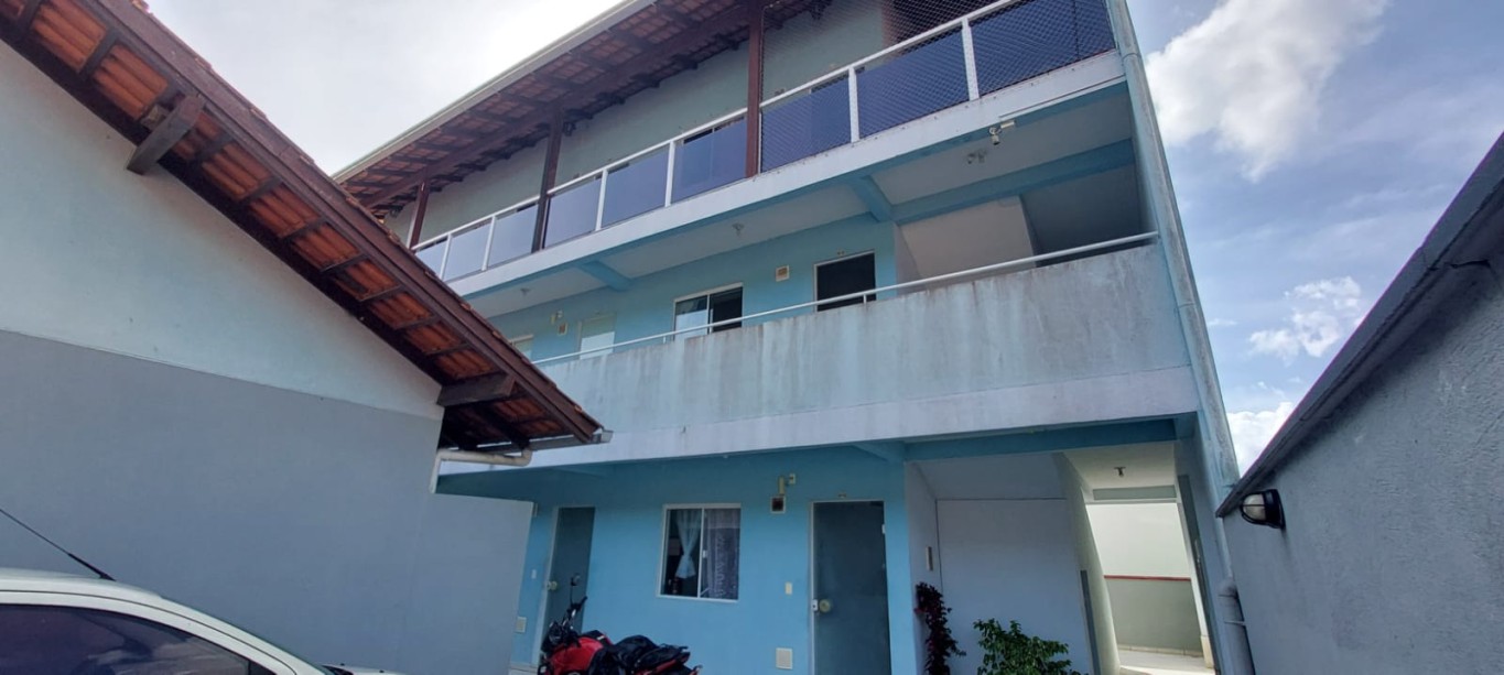 Apartamento com ótima iluminação natural e localização tranquila no final de rua - foto 1