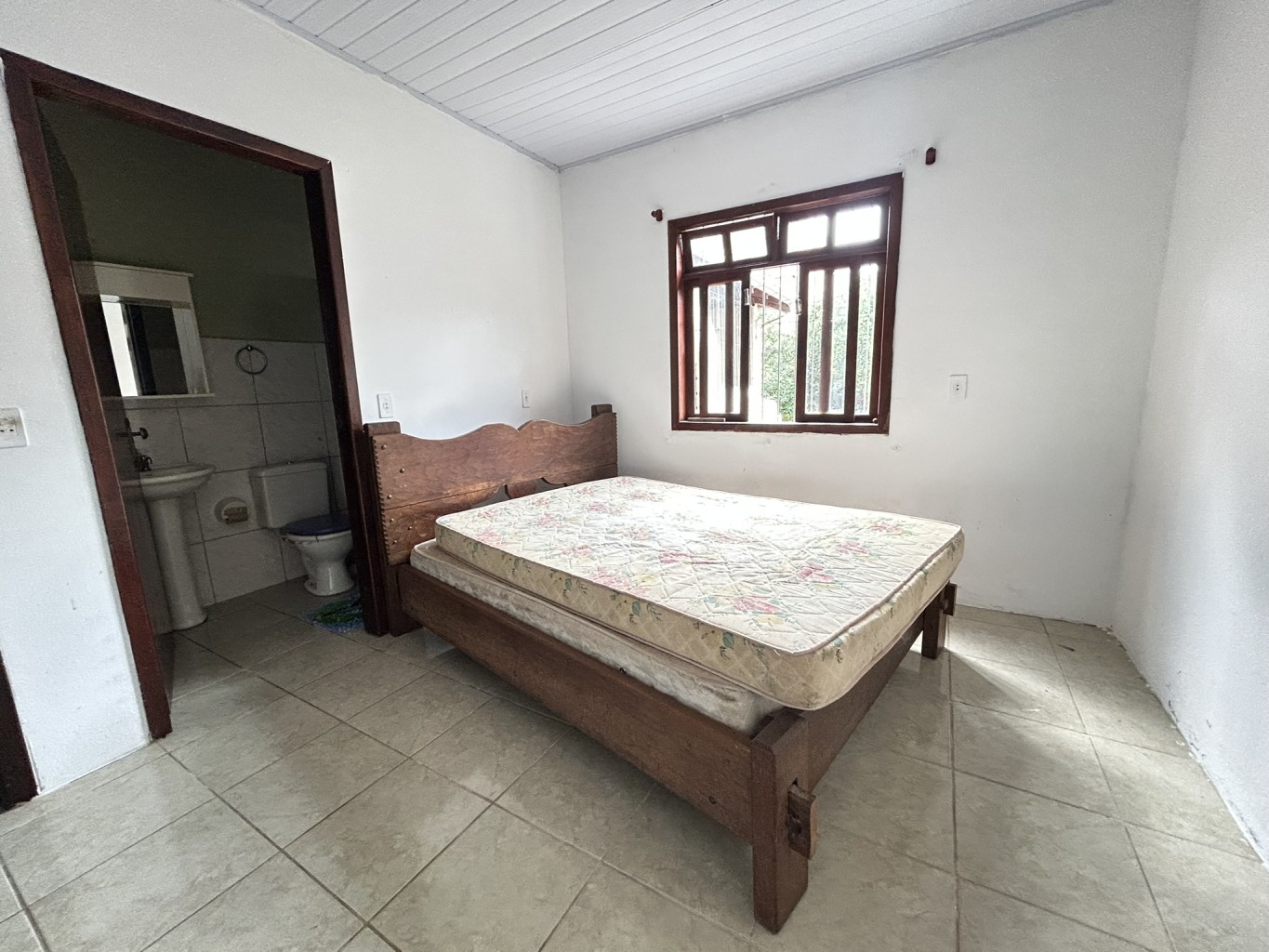 Casa à Venda com Amplo Terreno no Bairro Itoupavazinha - Blumenau — foto 4