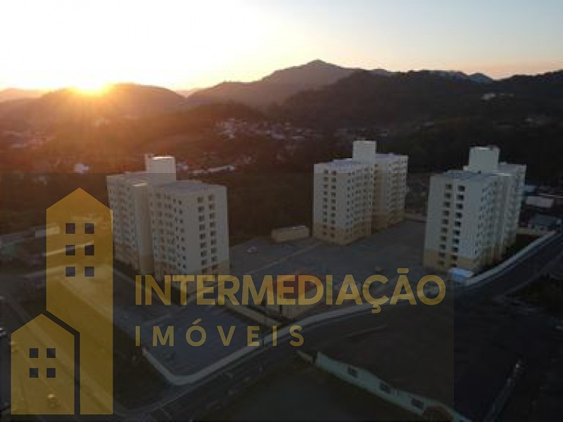 Ótimo apto Novo com 2 quartos, condomínio com piscina e porteiro 24 horas. — foto 3