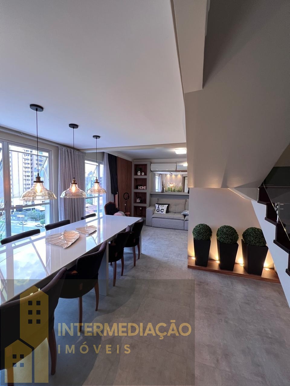 Apartamento duplex semi-mobiliado e com 3 dormitórios - Ponta Aguda - Blumenau/SC - foto 1