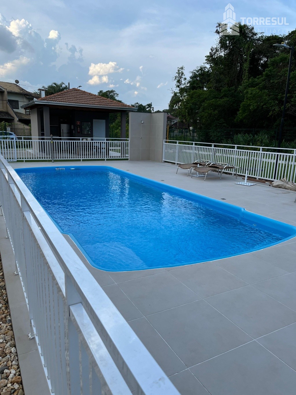 Piscina adulto e infantil