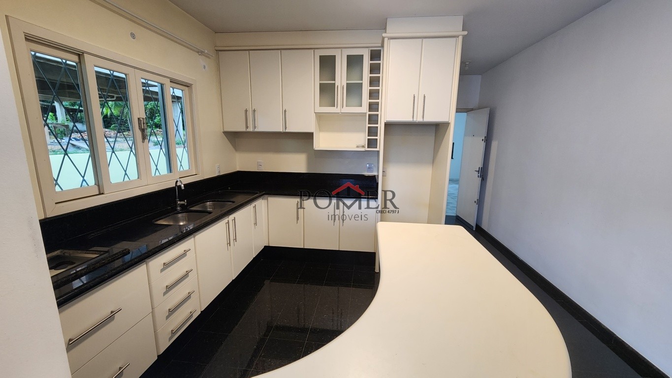 Casa com 164,72m, 3 dormitórios, sendo uma suite. Conforto, localização e potencial em Pomerode. — foto 2